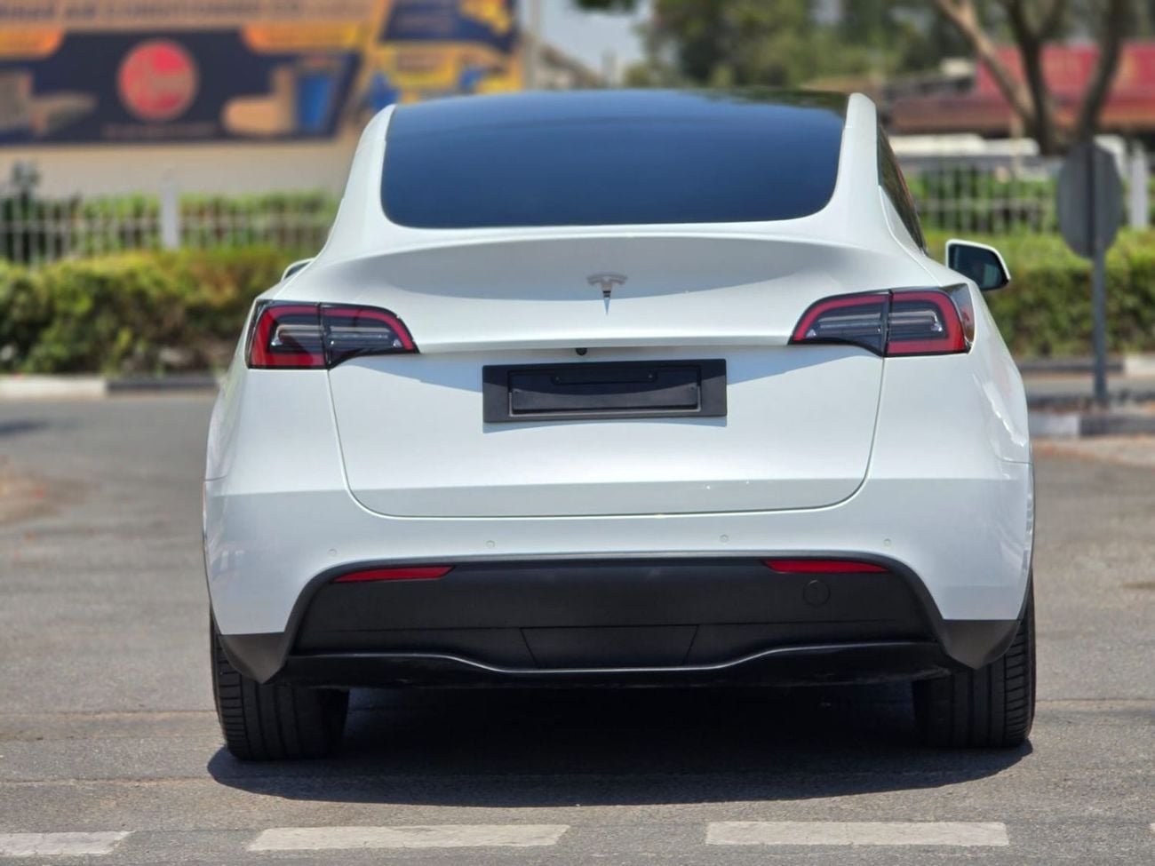 Tesla Model Y LONG RANGE AWD 2022 GCC WITH TESLA AGENCY WARRANTY IN MINT CONDITION