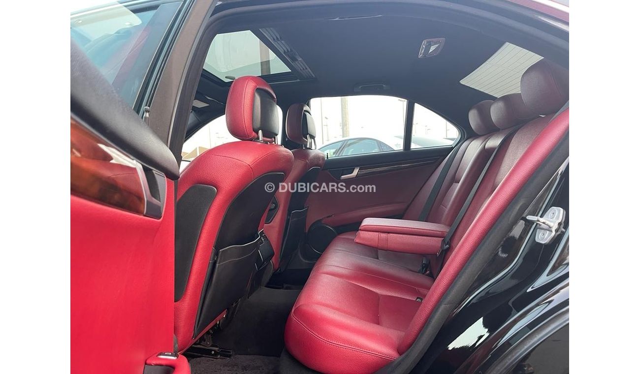 Mercedes-Benz C 300 Std Mercedes C300_2012_Excellent_Condition _Full option