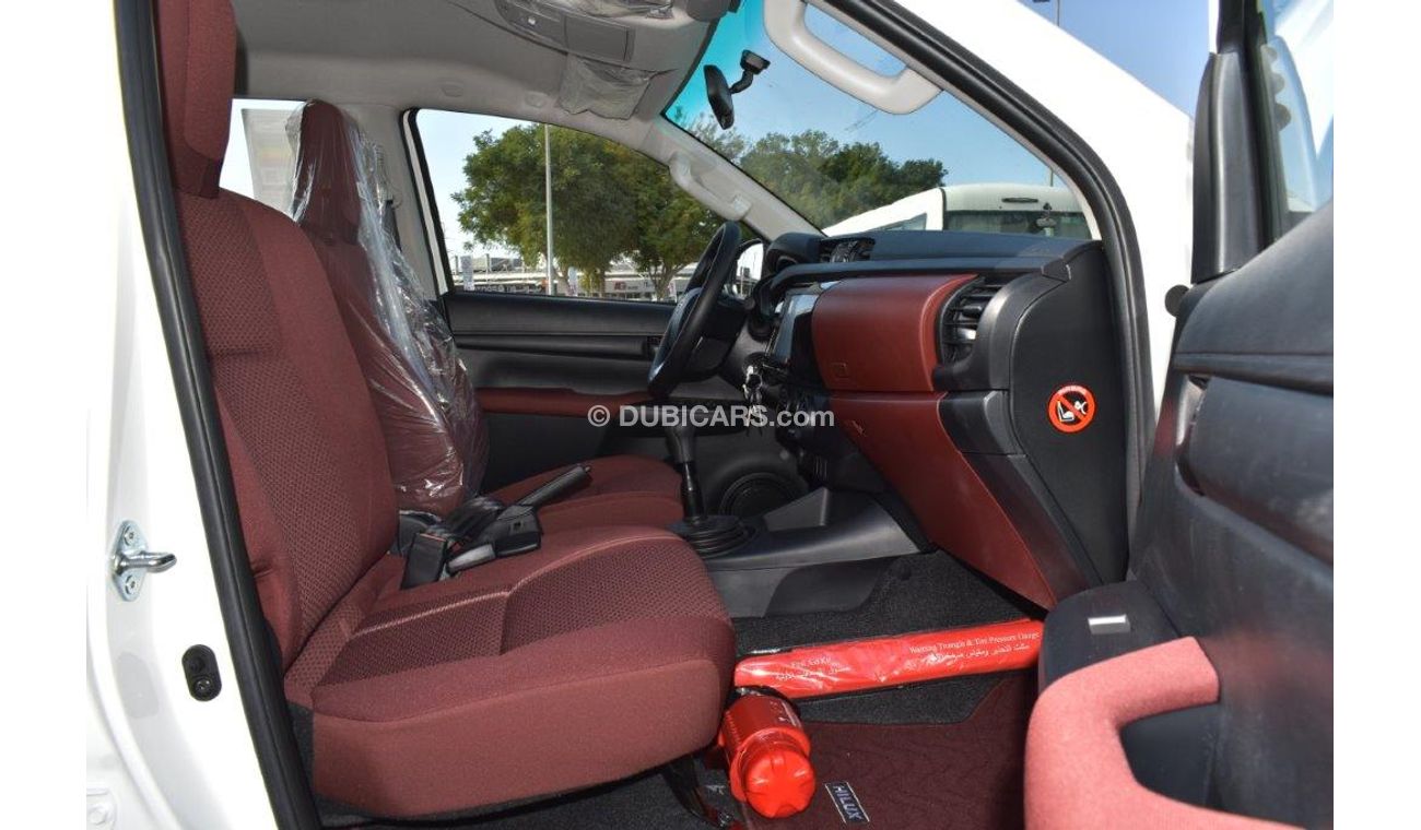 Toyota Hilux 2.4L DIESEL 4WD MT