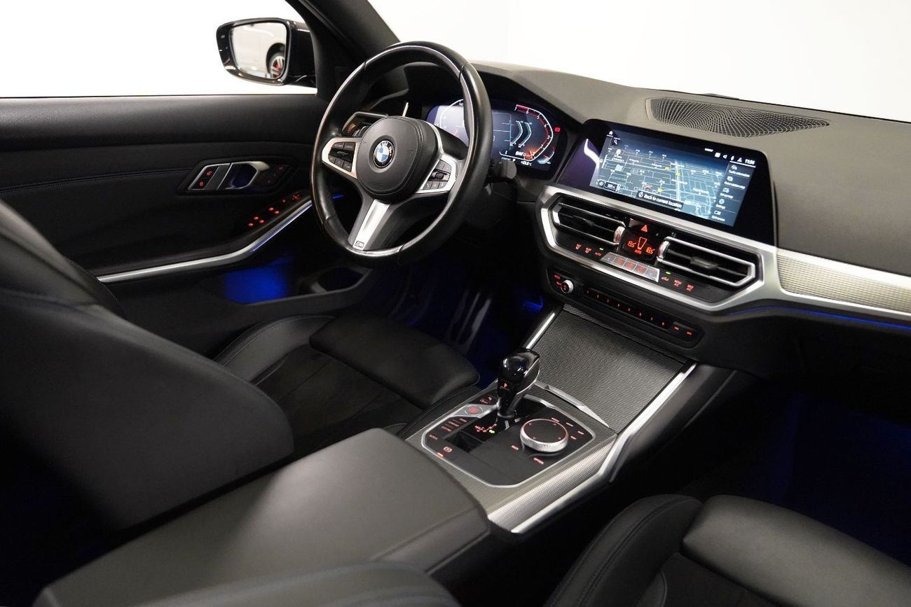 BMW 330i M Sport 2.0L (255 HP) 2021 BMW 330i M-Kit, Warranty, 2026 BMW Service Pack, GCC