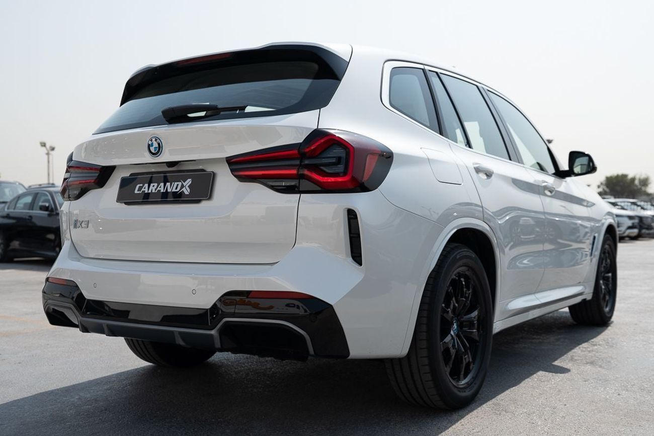 بي أم دبليو iX3 BMW iX3 Leading 2025 Black