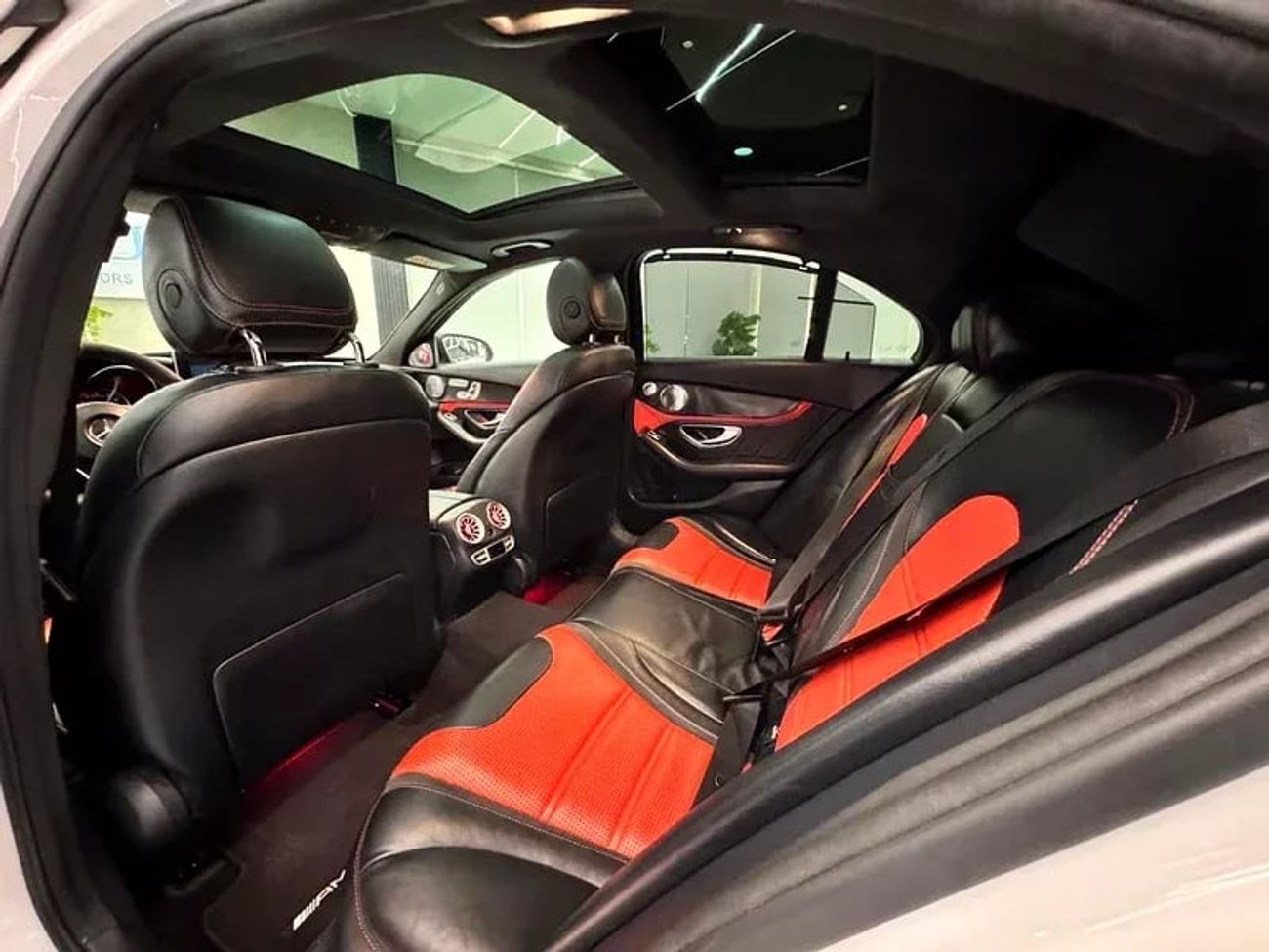 مرسيدس بنز C 63 S