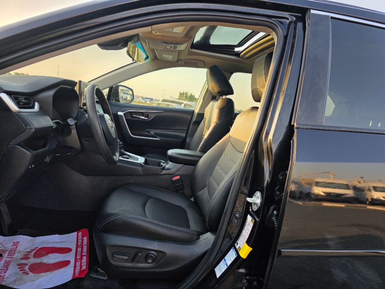 Toyota RAV4 2022 Model Hybrid engine full option sunroof and trunk automatic