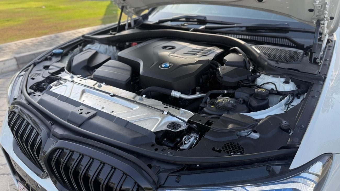 بي أم دبليو 330i M SPORT
