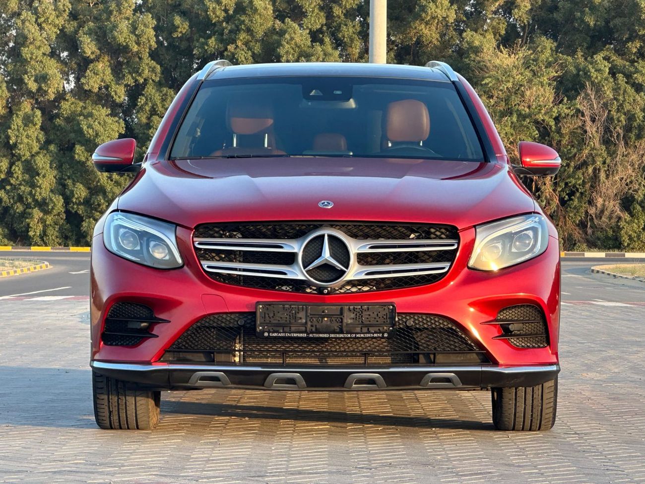 مرسيدس بنز GLC 250 4MATIC 2.0L