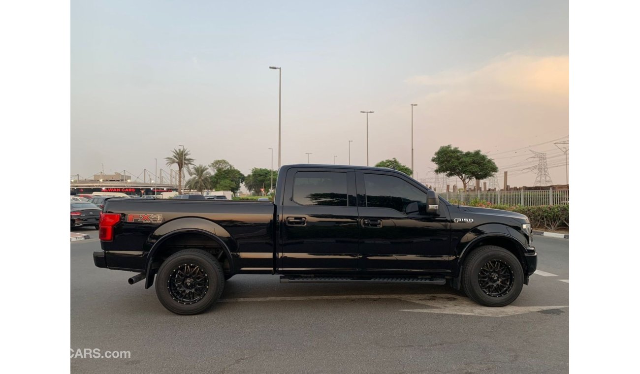 فورد F 150 لاريات