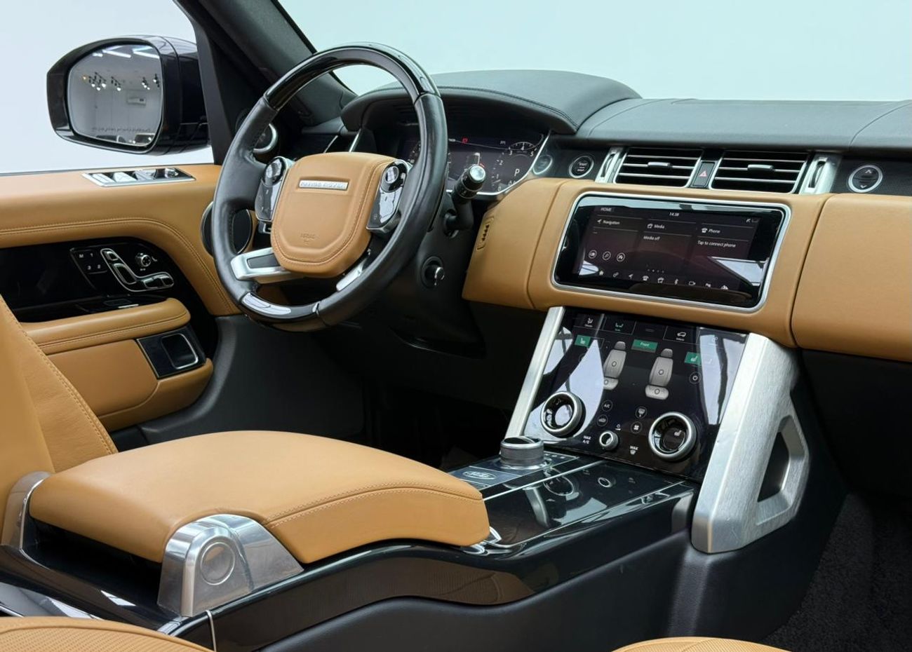 لاند روفر رينج روفر Vogue 5.0L 2019 Range Rover Vogue Supercharged, Warranty, Full LR Service History, Excellent Conditi