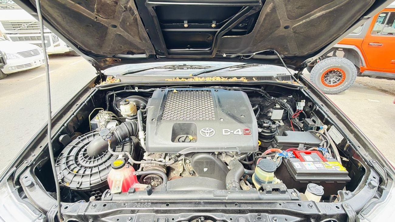 تويوتا هيلوكس -