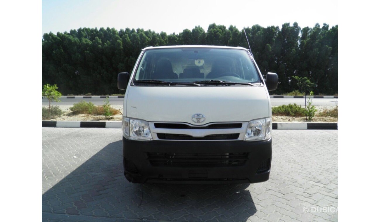 Toyota Hiace 2013