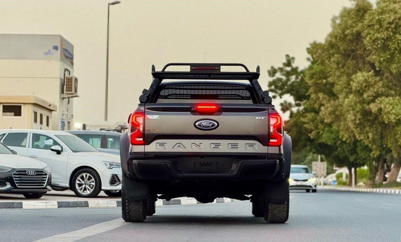 فورد رانجر RAPTOR BODY KIT INSTALLED | SMART CAB | 3.2L DIESEL | AUTOMATIC TRANSMISSION | LEATHER SEATS |