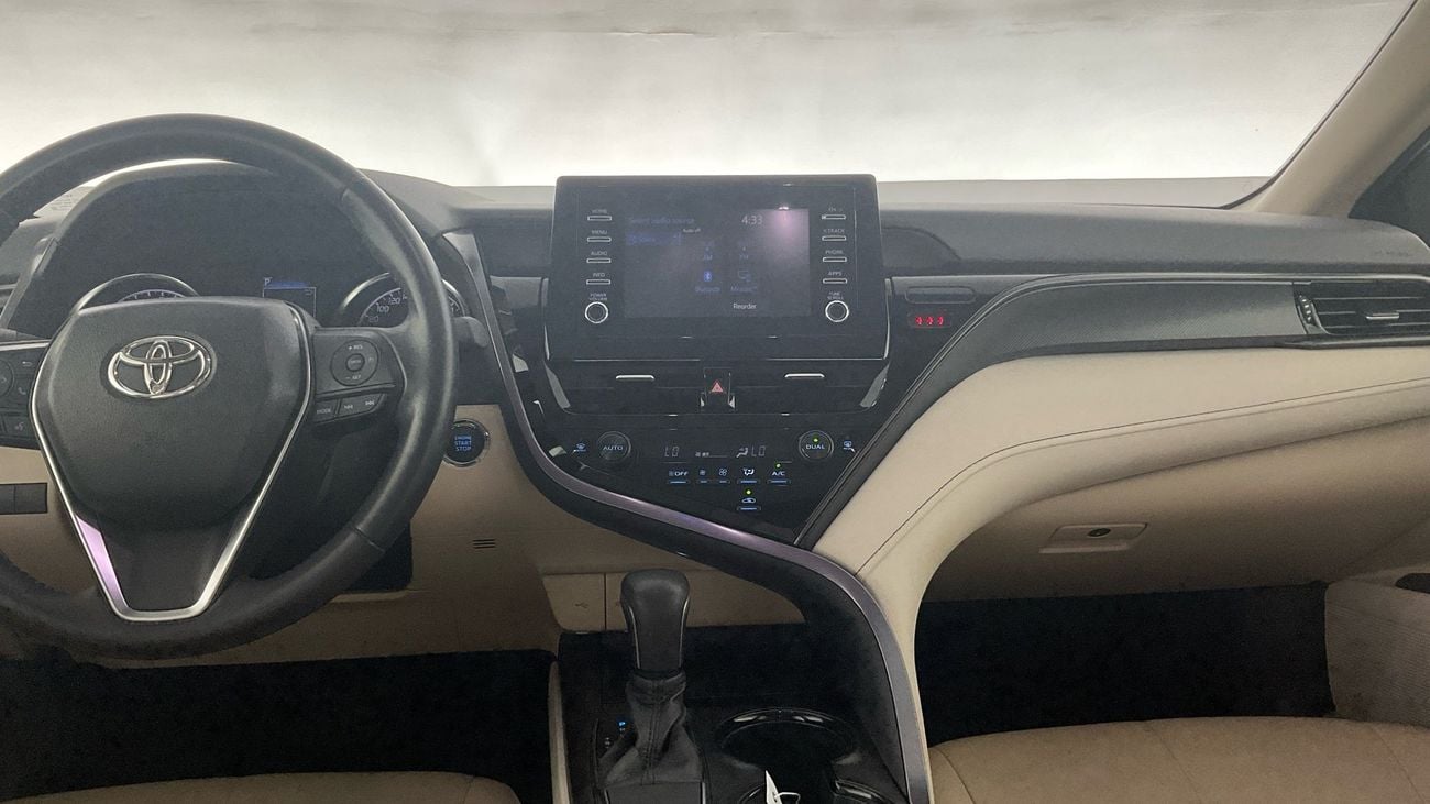 Toyota Camry SE 2.5L (181 HP) SE | Guaranteed Warranty | 0 Down Payment