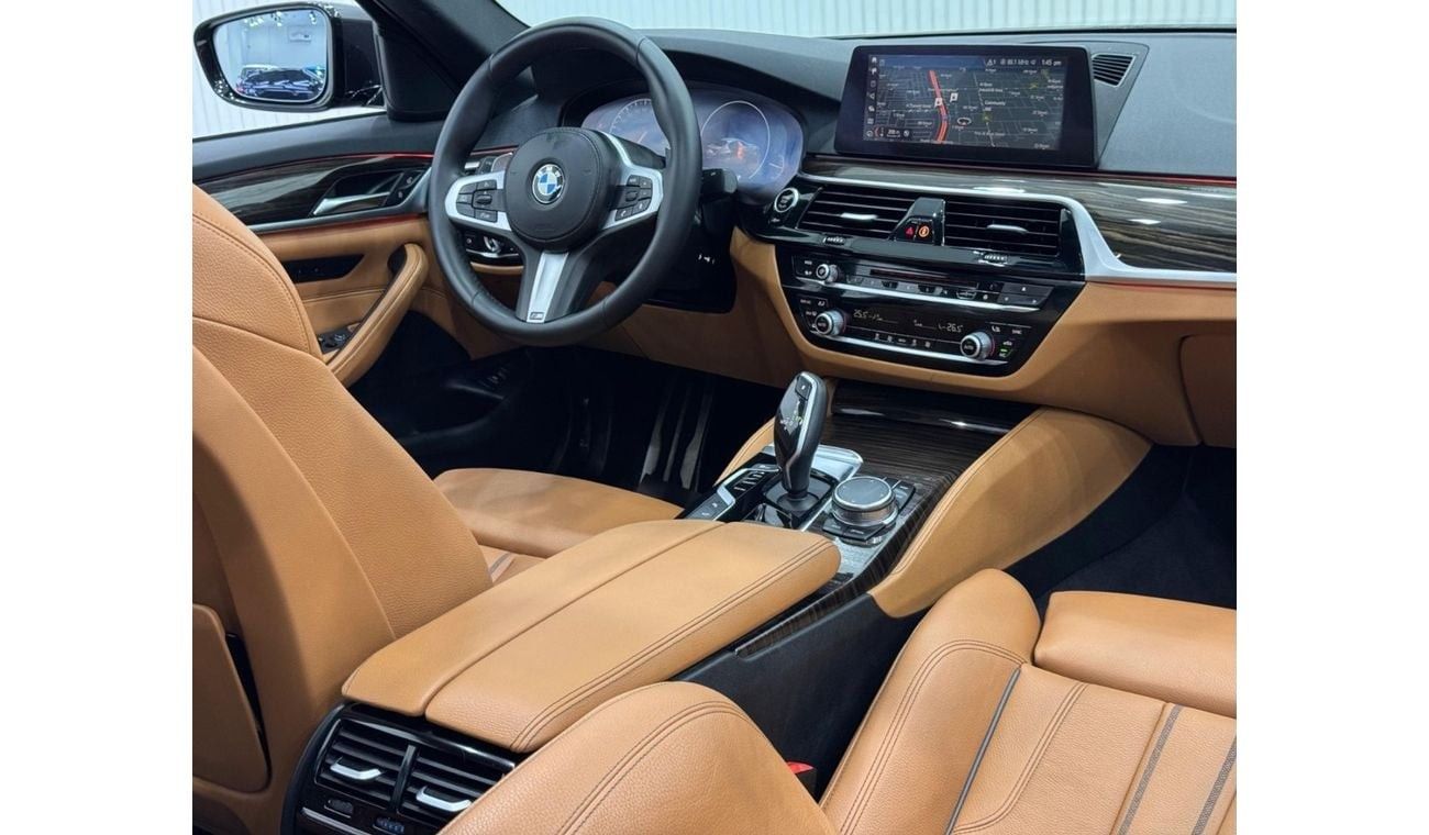 بي أم دبليو 520i 2019 BMW 520i M-Kit, Full BMW (AGMC) Service History, Warranty, Excellent Condition, GCC