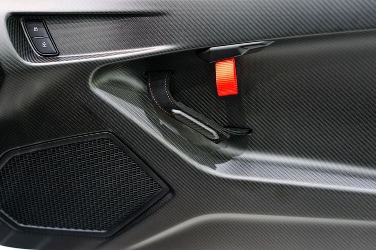 Lamborghini Huracan LP 620-2 Super Trofeo, STO, BRAND NEW, Full Sticker Exterior Pack, Lift System, Apple Carplay, GCC