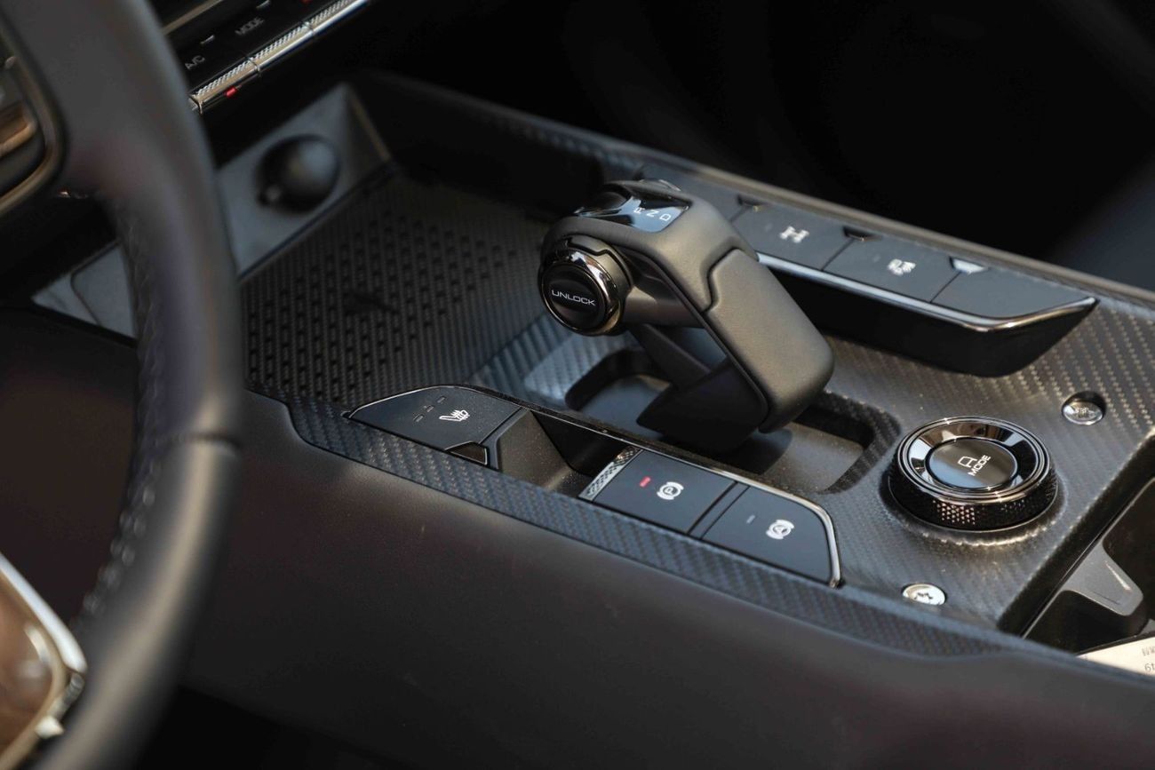 Haval Raptor 2024 Greatwall Haval Raptor Traverse 1.5 Plug-In Hybrid- Black Inside Black | Export Price