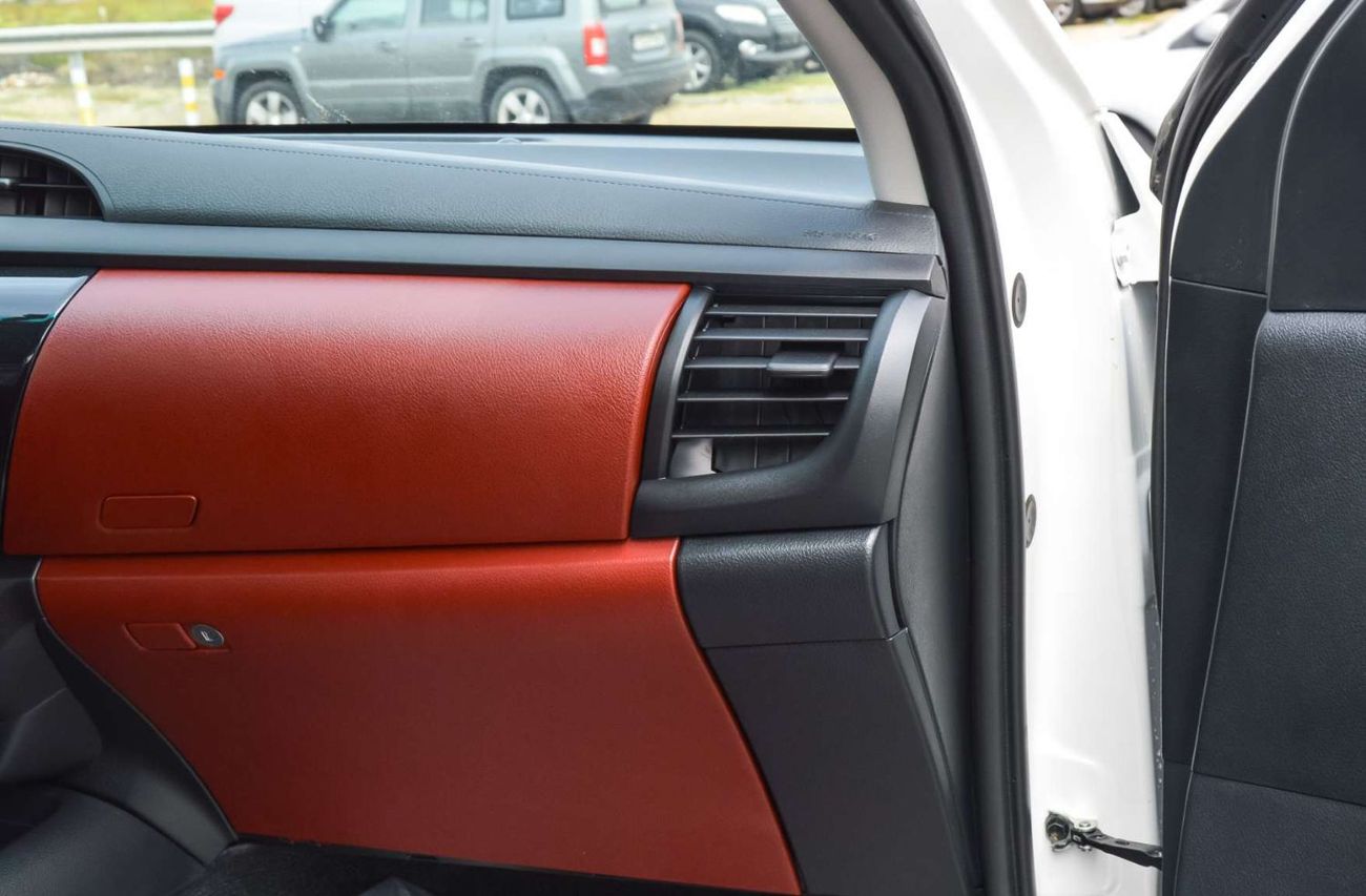 Toyota Hilux TOYOTA HILUX DLX 2.7L 4WD DC 4DOOR PICKUP 2025 - WHITE