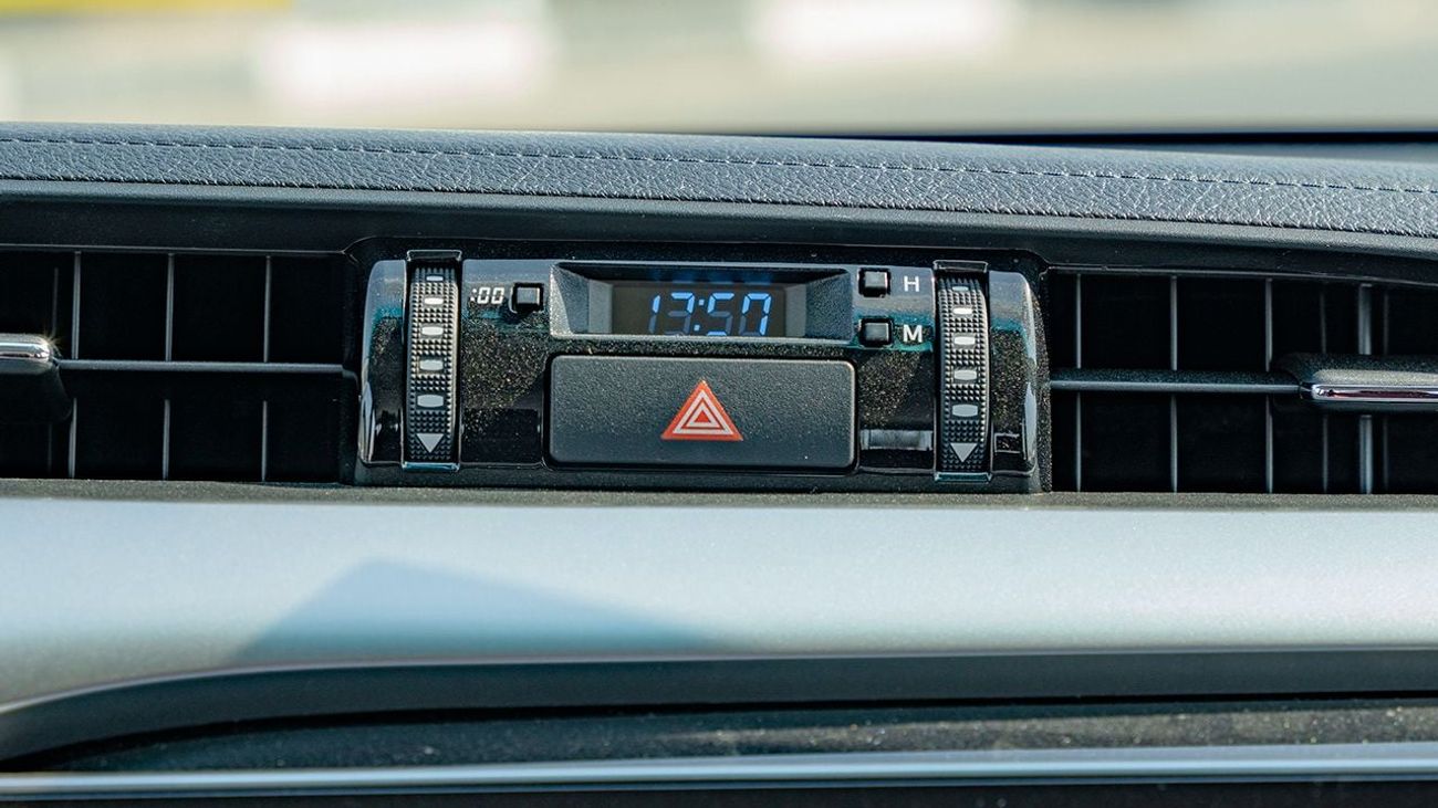 Toyota Hilux 2025 Toyota Hilux TRD SR5 4.0L petrol AT - GCC (Export price)