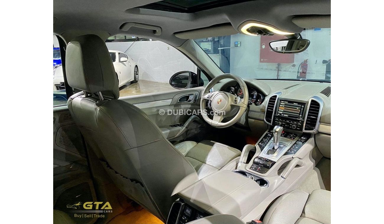 Porsche Cayenne 2011 Porsche Cayenne S, Full Service History, Full Option, GCC, Immaculate Condition