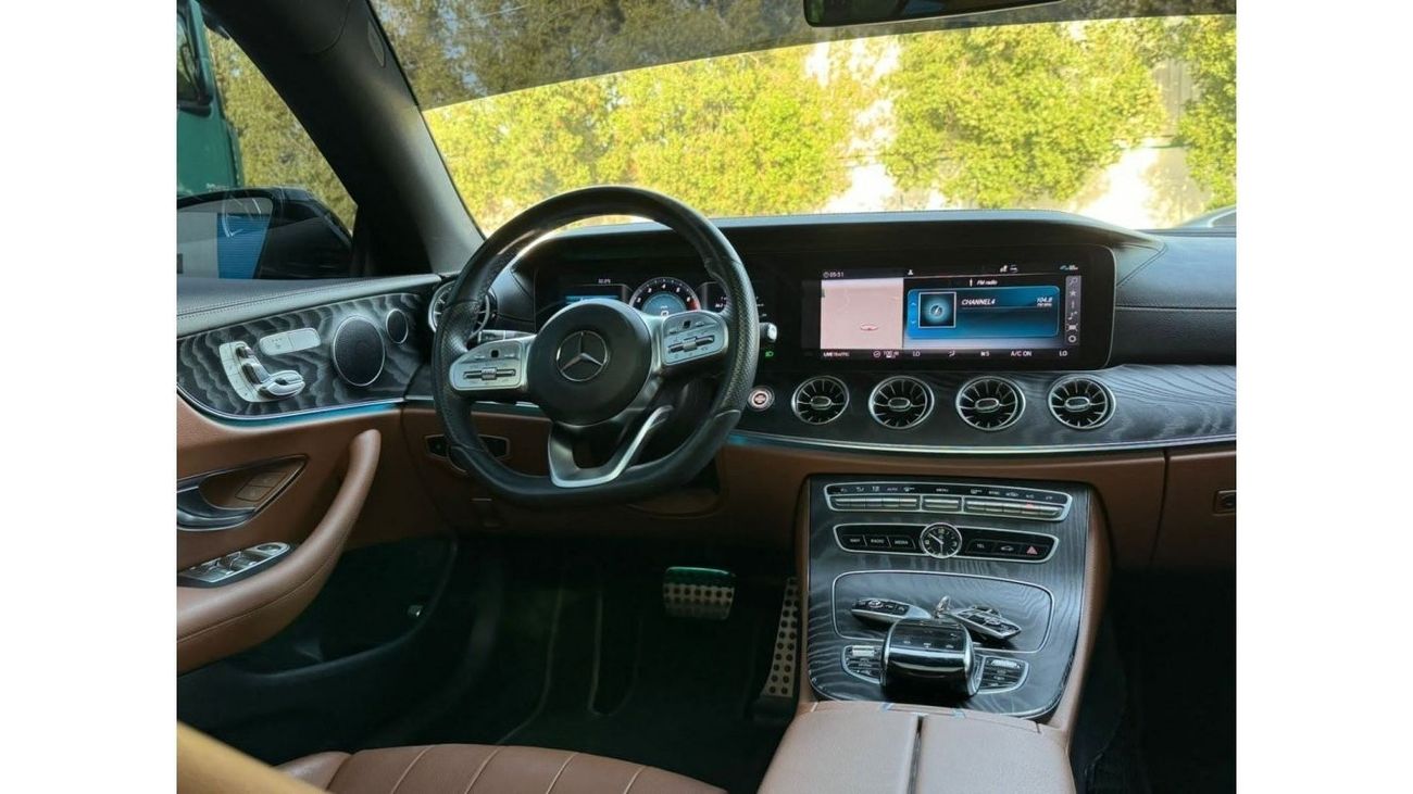 Mercedes-Benz E200 Std