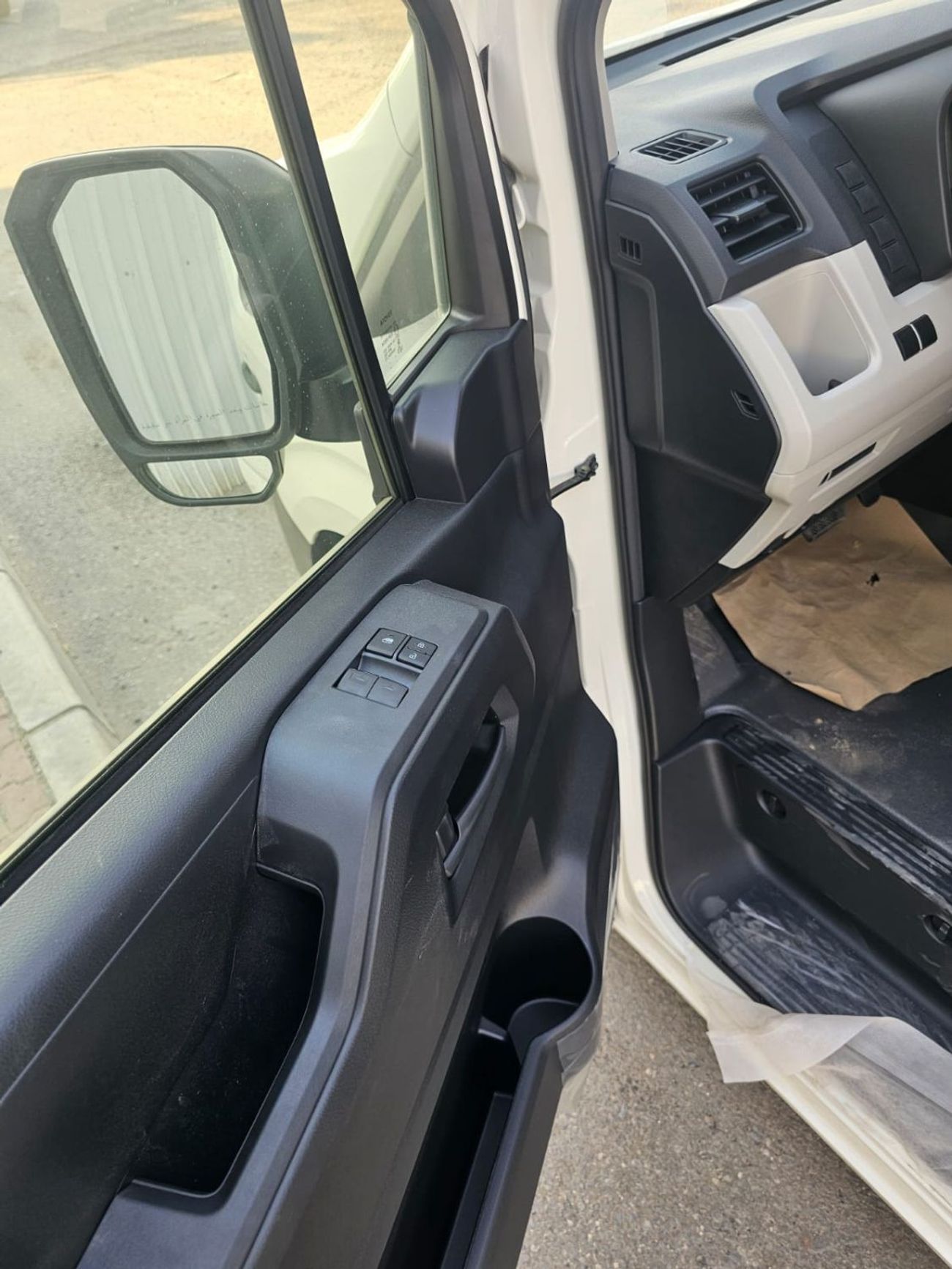 Toyota Hiace HIGH ROOF VAN 3.5L CARGO 2026 GCC 2 BACK DOOR