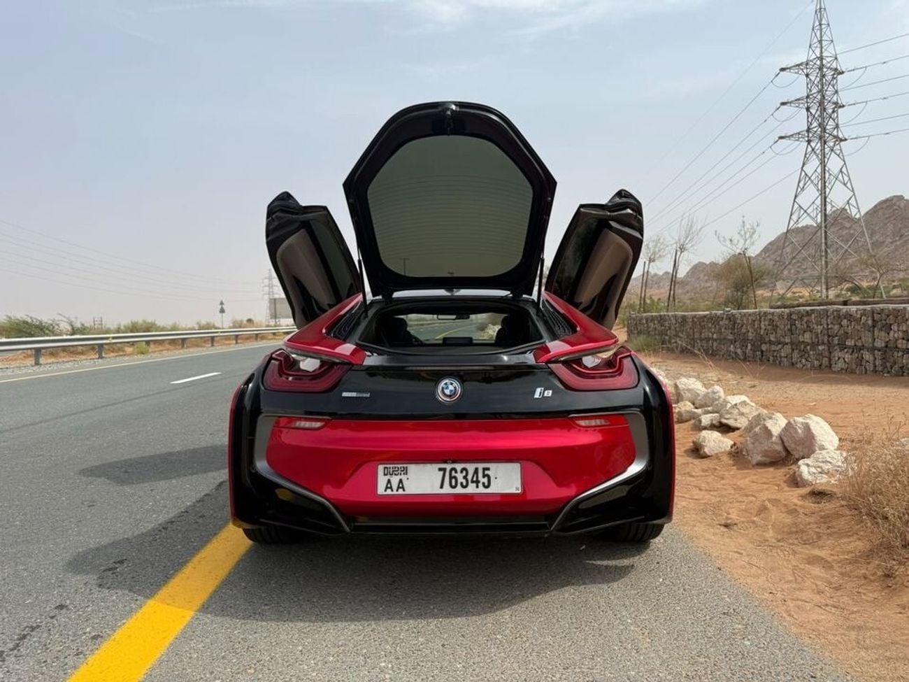 بي أم دبليو i8 STD