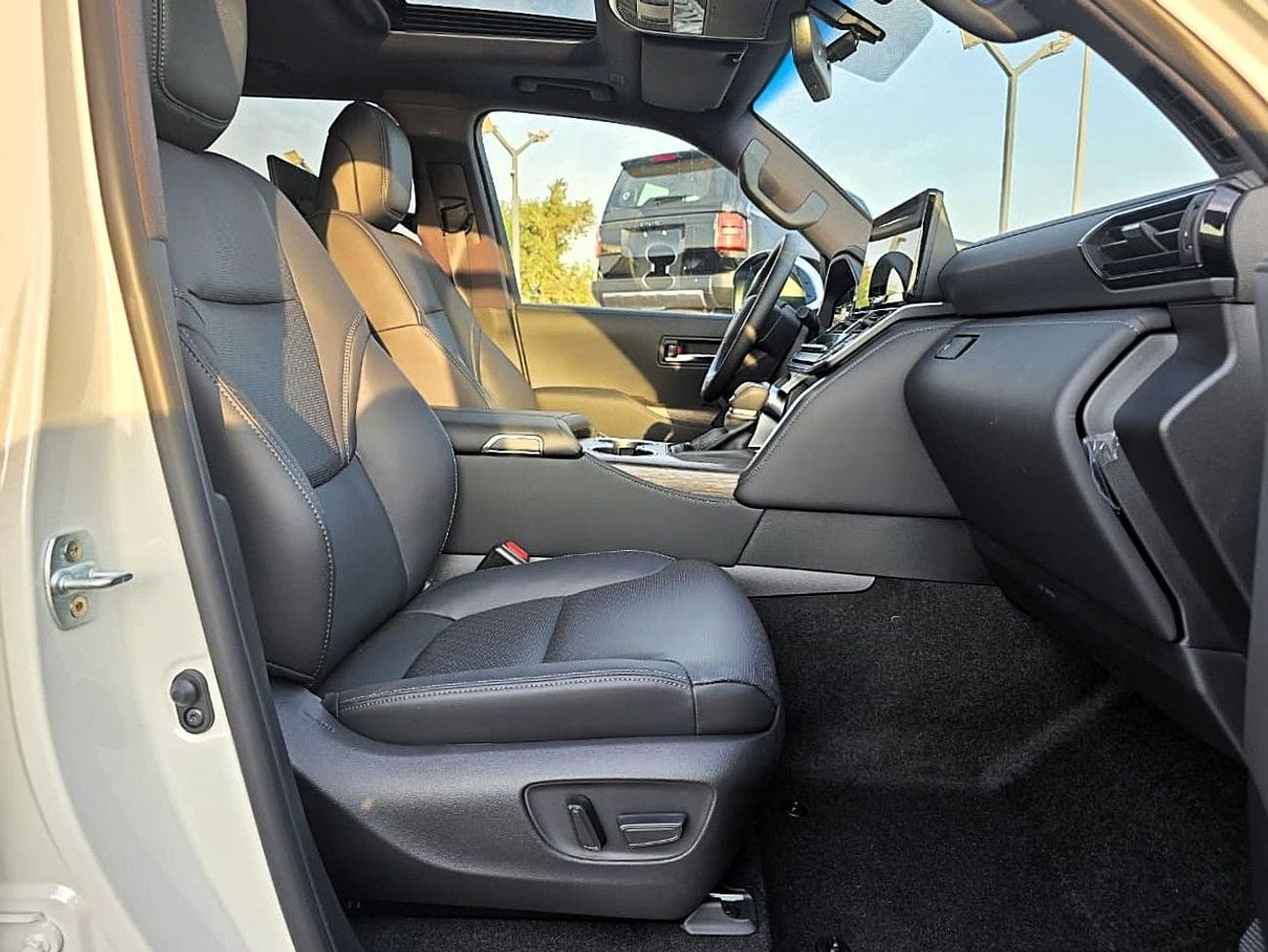 تويوتا لاند كروزر VX 3.5L