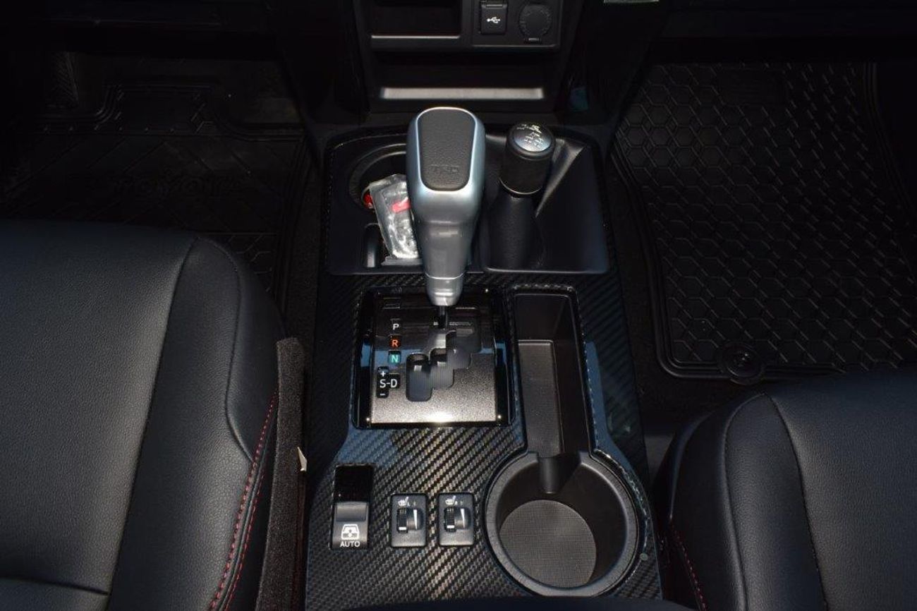 Toyota 4Runner TRD OFF ROAD V6 4.0L  Petrol 4wd Automatic