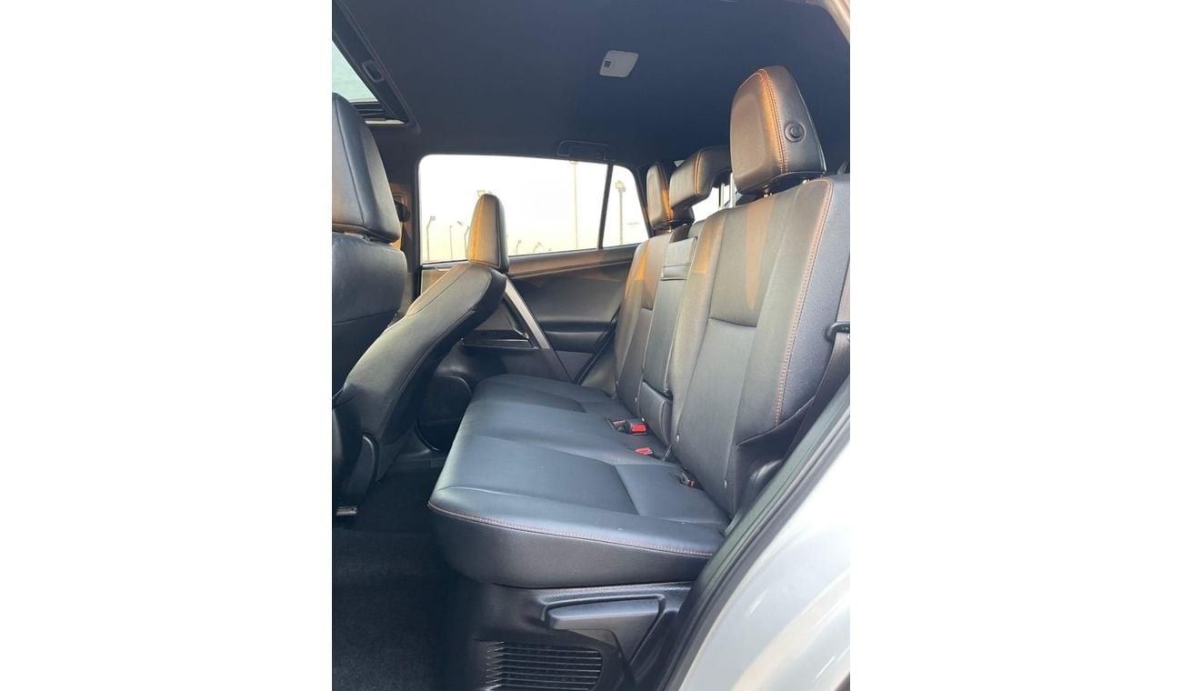 Toyota RAV4 RAV4 Se Hybrid 4x4