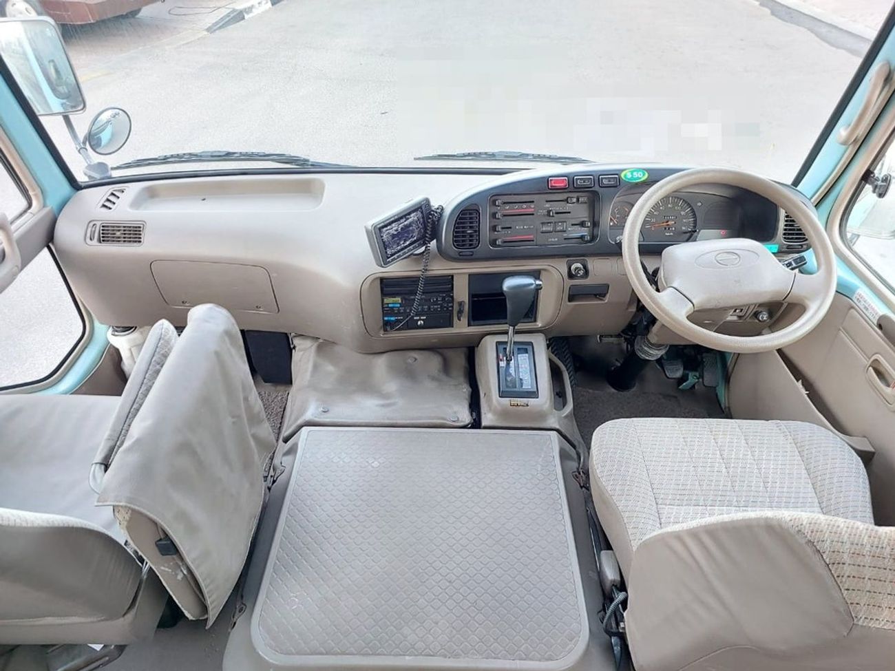 Toyota Coaster TOYOTA COASTER BUS RHD 2001 MODEL 4.2 L DIESEL AUTOMATIC(PM10587)