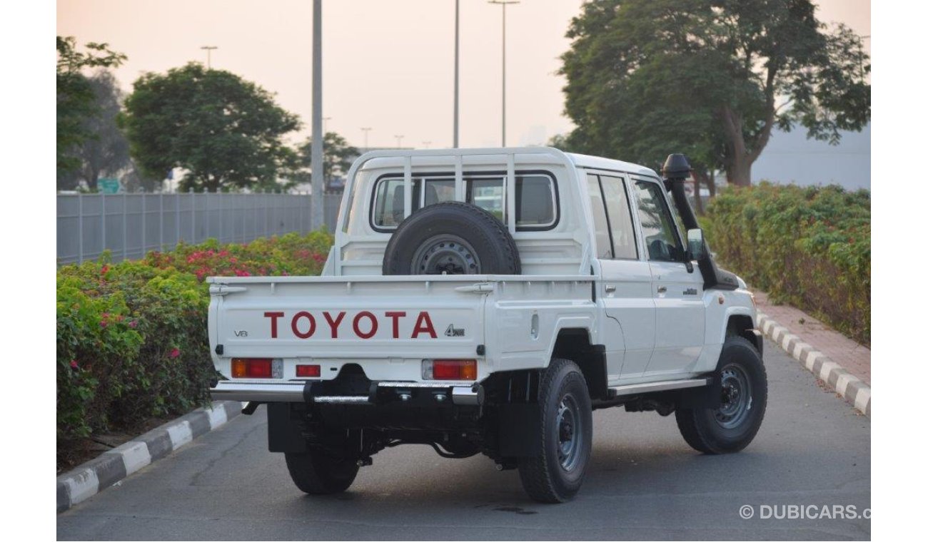 تويوتا لاند كروزر بيك آب 79 DOUBLE CAB V8 4.5L TURBO DIESEL 4WD MANUAL TRANSMISSION