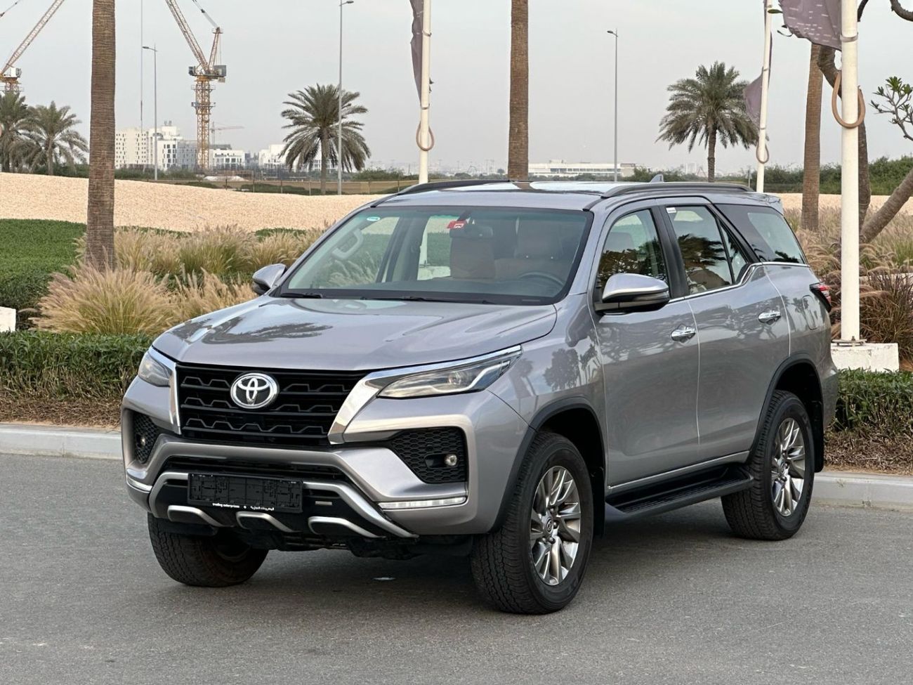 تويوتا فورتونر VXR 4.0L (278 HP)