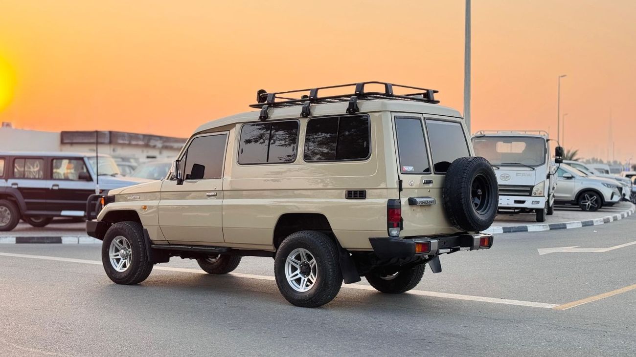 Toyota Land Cruiser 70 HARD TOP | RHD | 4.2L DIESEL ENGINE | MANUAL TRANSMISSION | AIR SNORKEL | PREMIUM BULL BAR INSTALLED