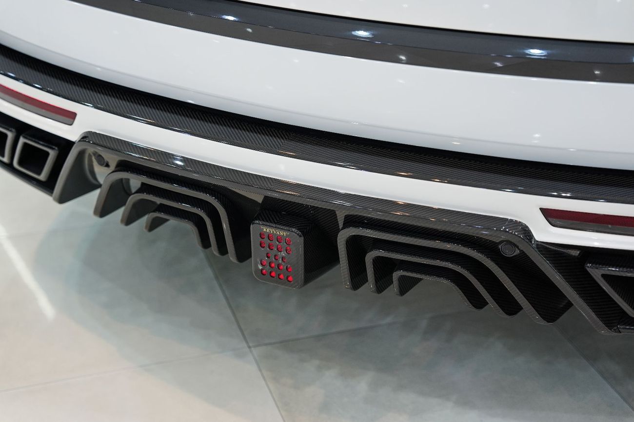 Land Rover Range Rover HSE P530 4.4L Vogue, Full Keyvany Kit, Rear Entertainment, Panoramic Roof w/ Starlight!!