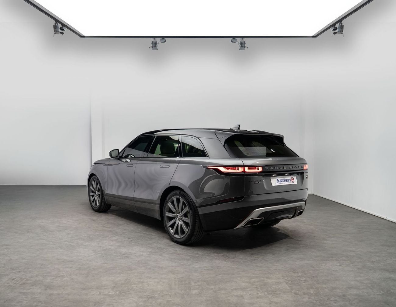 Land Rover Range Rover Velar R-DYNAMIC SE