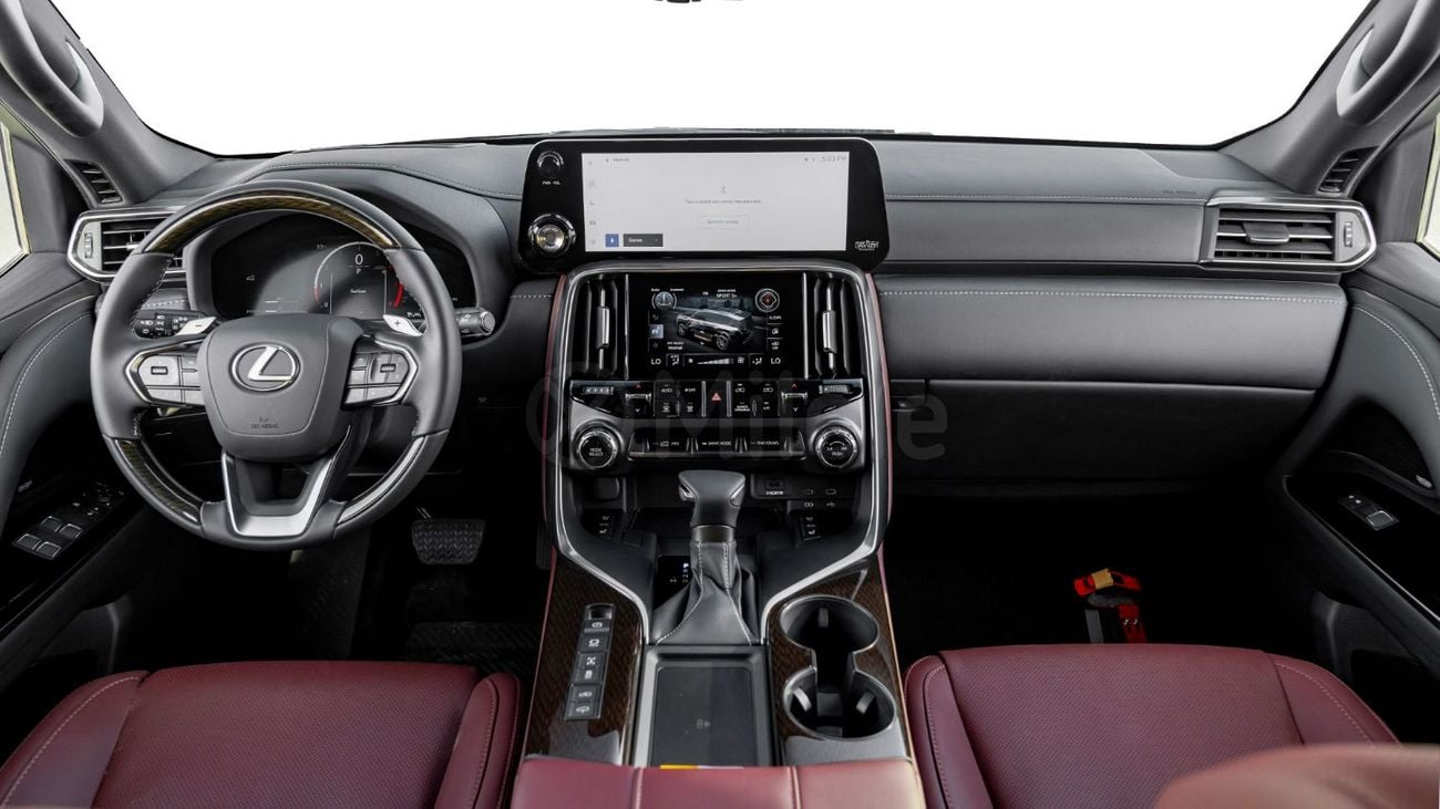 Lexus LX600