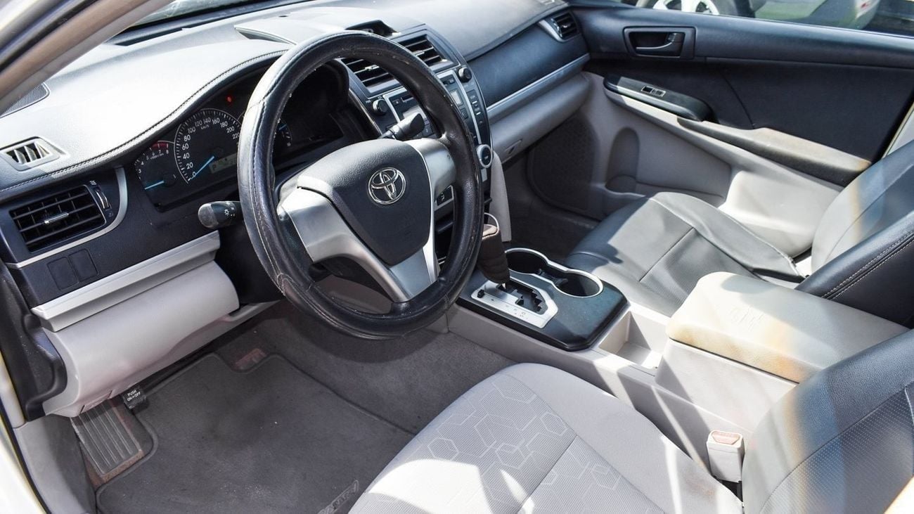 Toyota Camry S