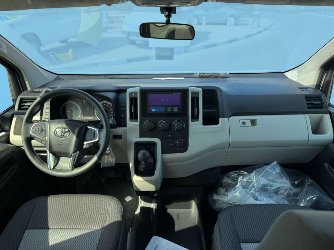 Toyota Hiace TOYOTA HIACE 2.8L 2026 GCC MANWAL