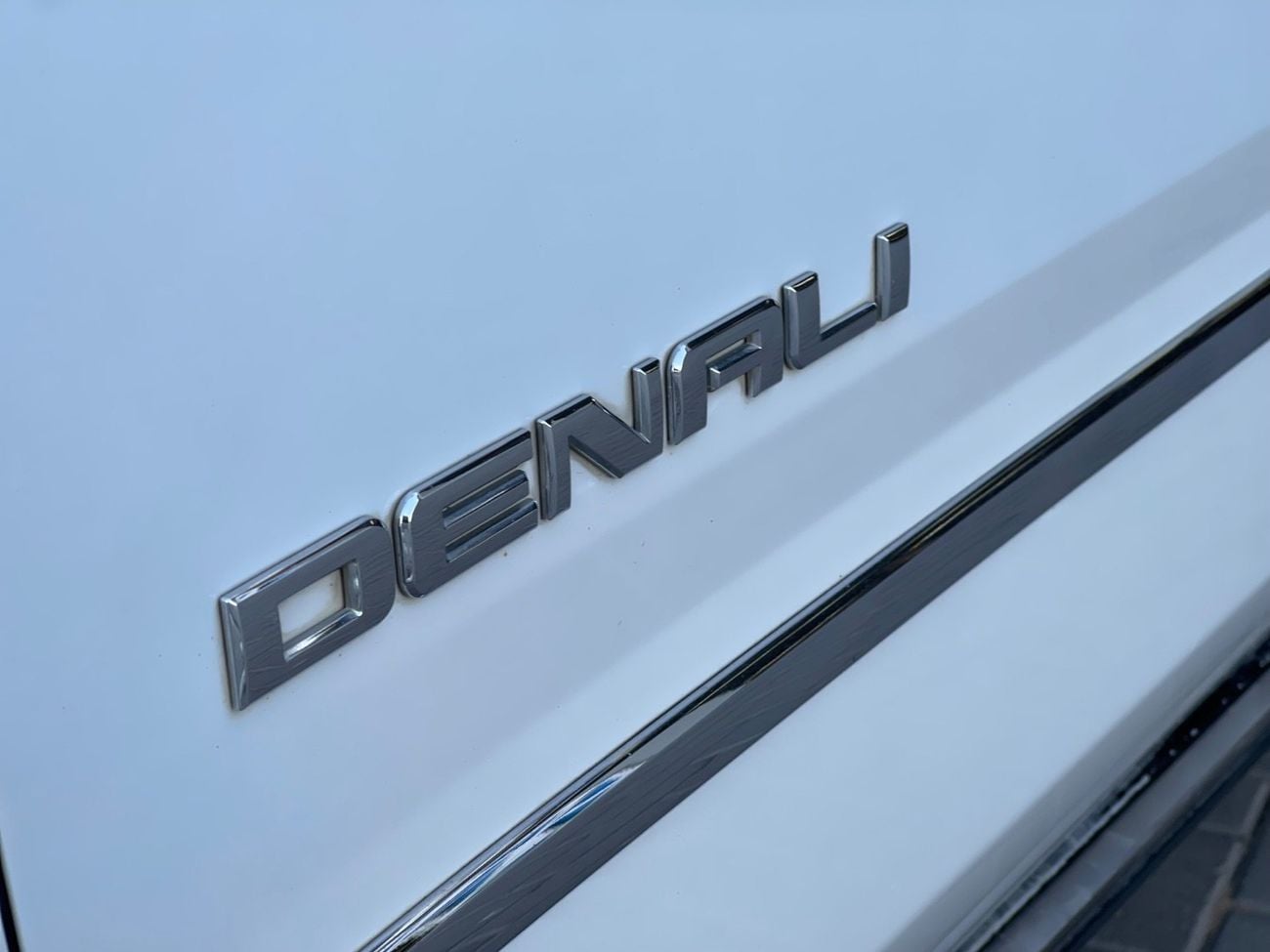 جي أم سي يوكون Denali 6.2L (8 Seater)