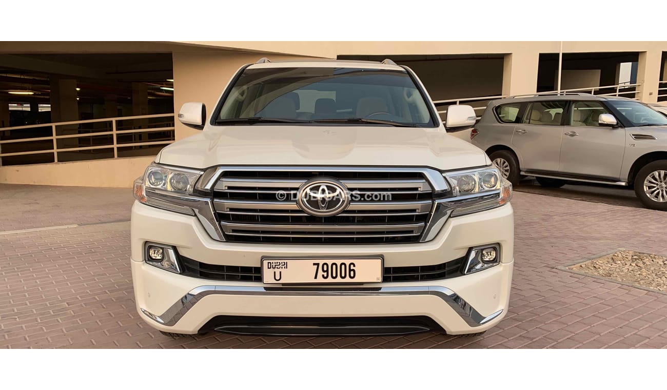 Toyota Land Cruiser VXR V8 5,7