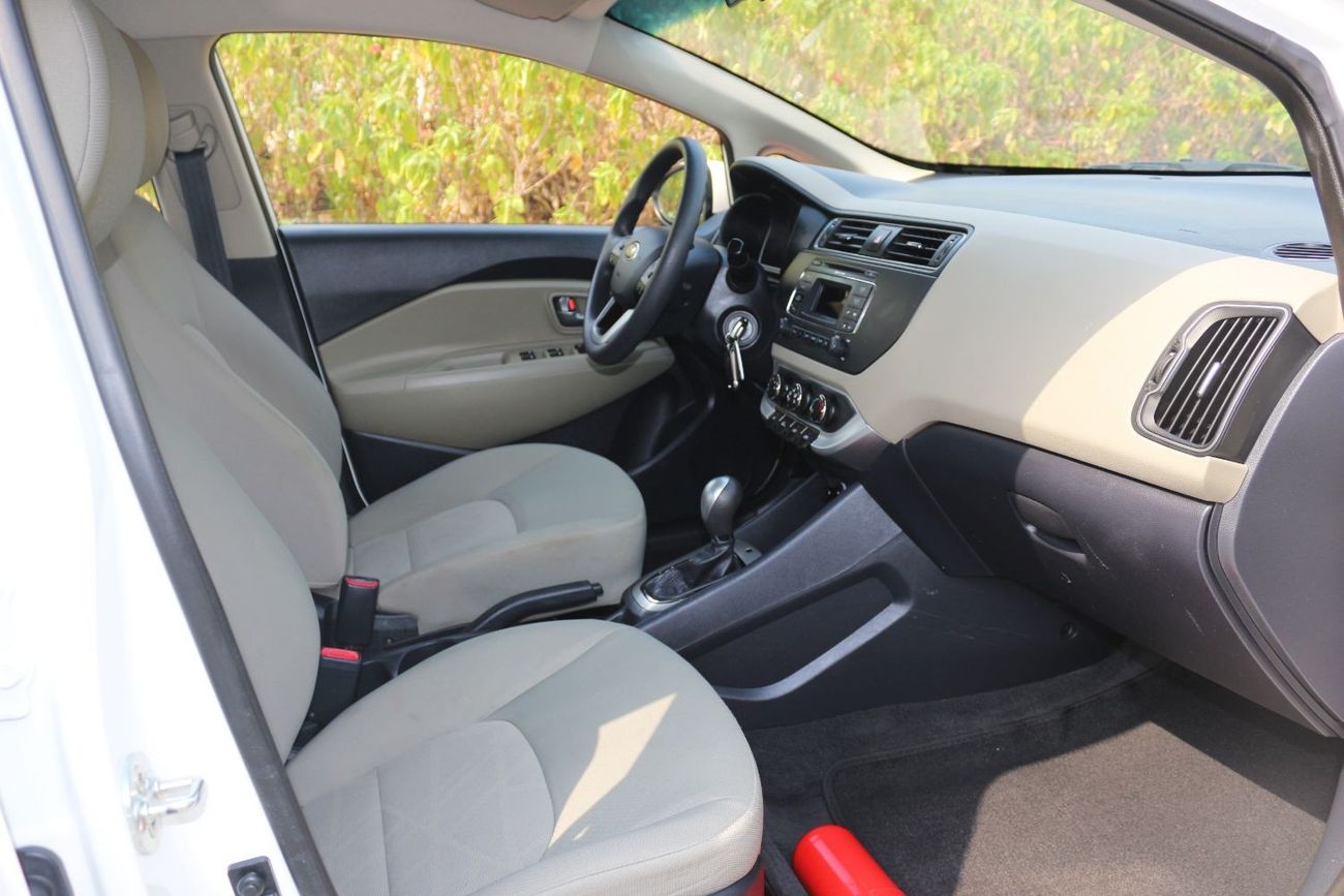 كيا ريو LX كيا ريوا 2017 خليجي فل اتوماتيك بحاله وكاله فقط 67000 ميلوا استعمال سيده