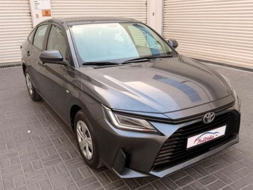 Toyota Yaris E