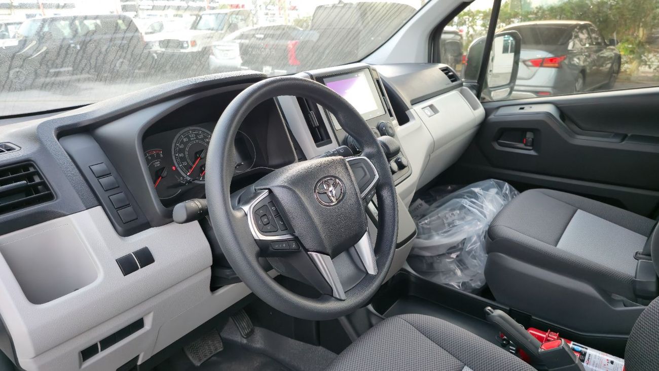 Toyota Hiace TOYOTA HIACE HIGHROOF A/T 3.5L GASOLINE 13 SEATER