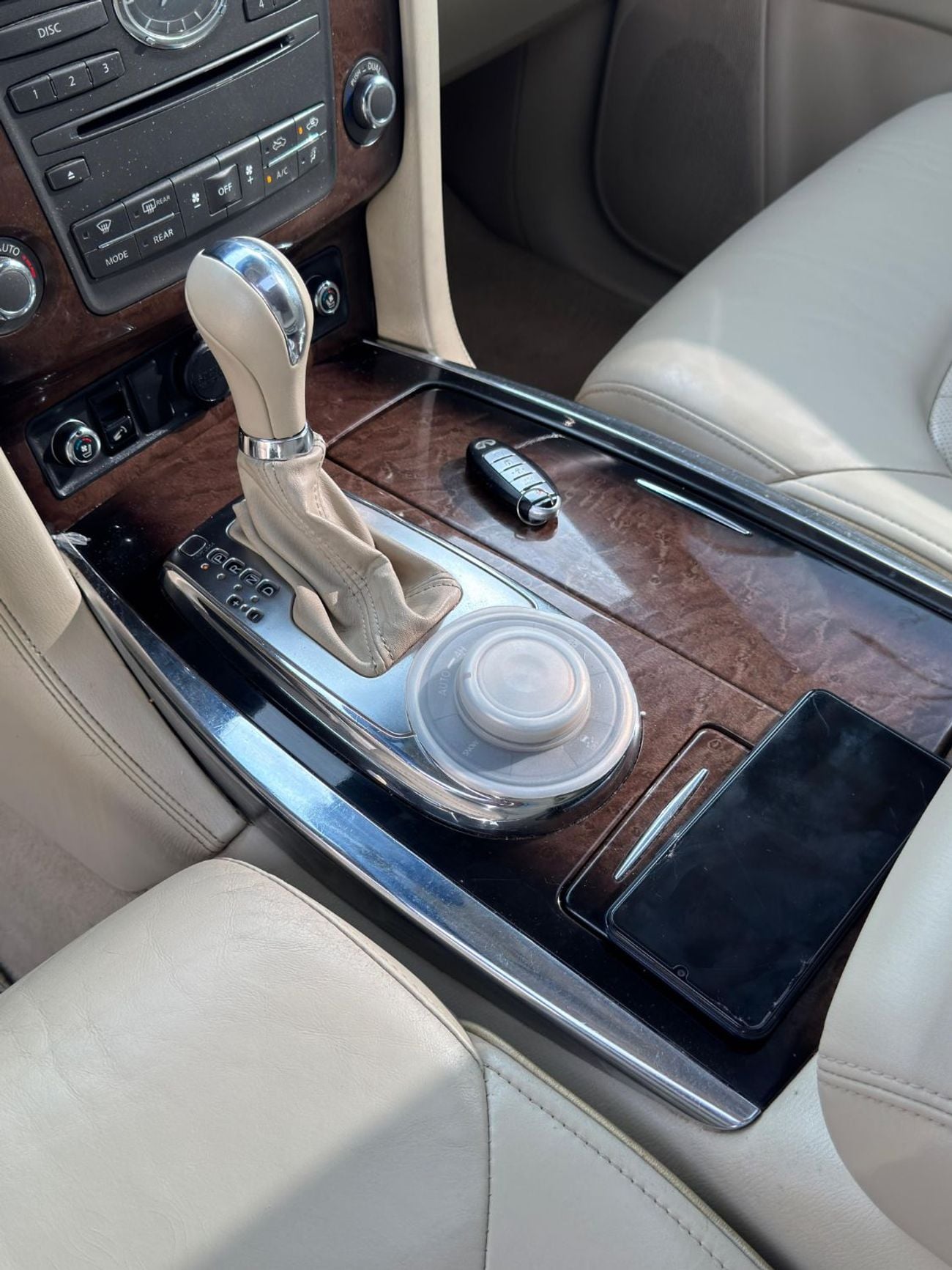 Infiniti QX80 LUXURY