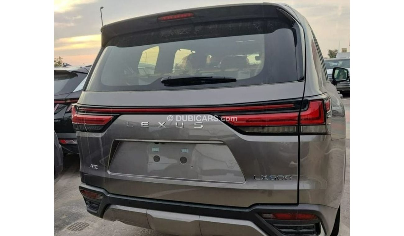 Lexus LX 600 3.5L TWIN TURBO 10 SPEED AUTOMATIC