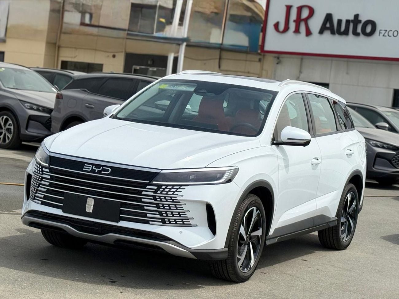 BYD Sealion 05 2025 BYD SEALION 05 DM-i (PHEV) SUV