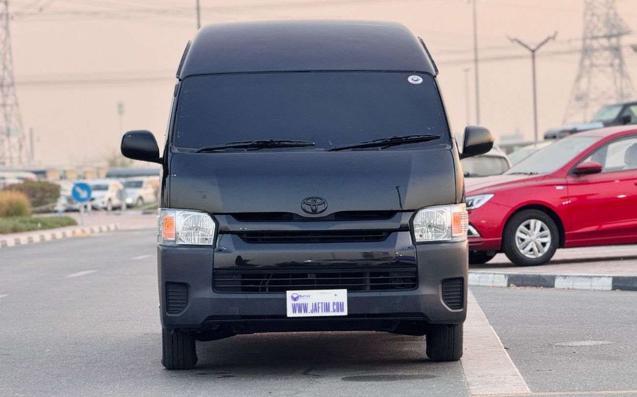 Toyota Hiace POWER SLIDING DOOR | 14-SEATER | 3.0L DIESEL ENGINE | 2WD | AUTOMATIC TRANSMISSION | RHD