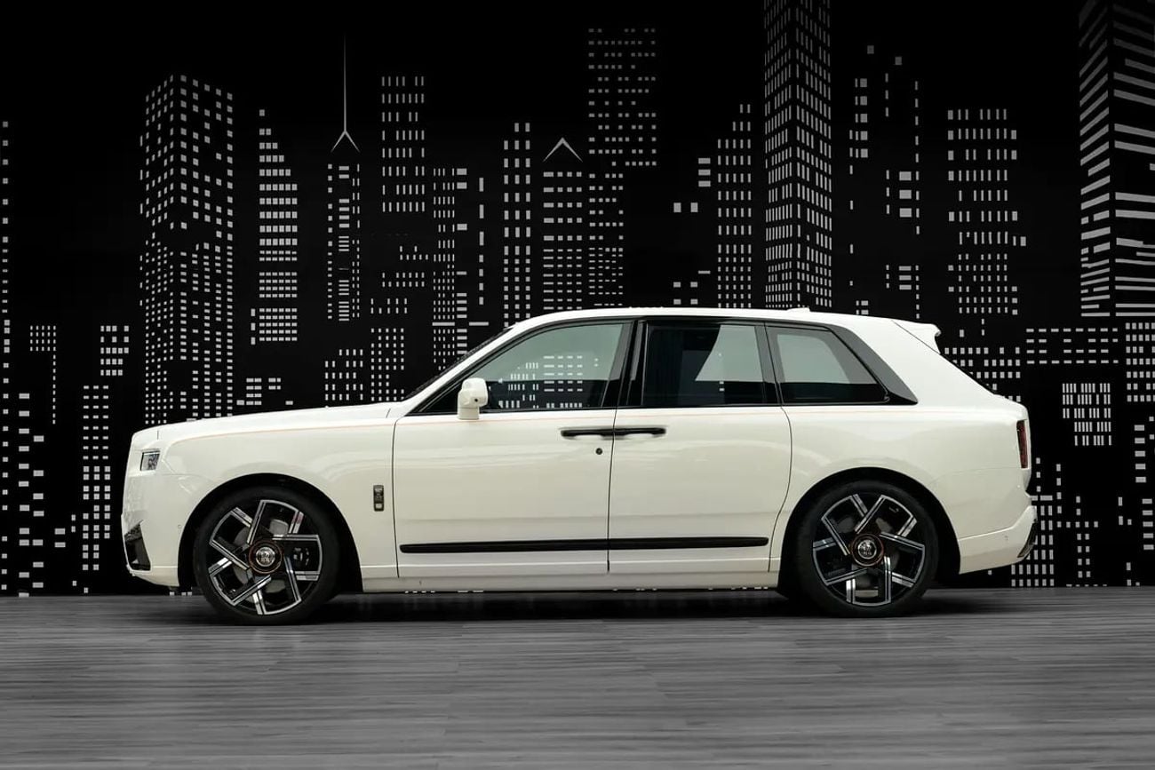 Rolls-Royce Cullinan ROLLS ROYCE | CULLINAN BLACK BADGE | 2025MY | FULL SPECS