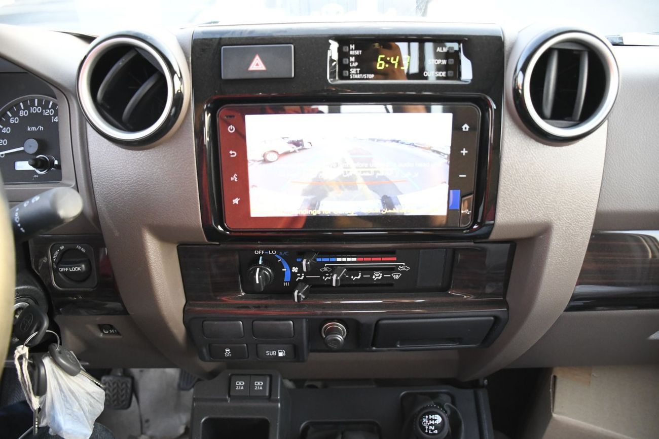 Toyota Land Cruiser Pick Up 79 4.5L V8 MT Diff lock Full option