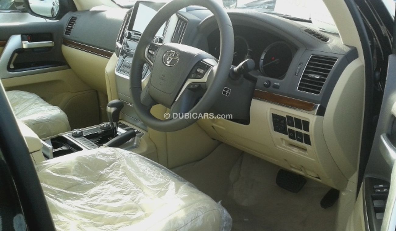 Toyota Land Cruiser (AXG) FULL OPTION