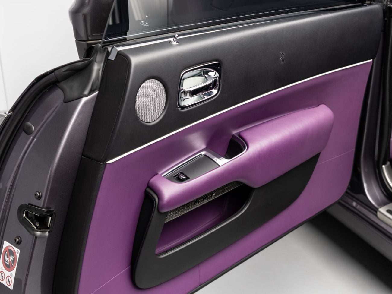 Rolls Royce Wraith SUMMER STARTS NOW | EXCLUSIVE DEAL BY BLACKLINE, 12 Months Warranty, GCC, Low KM's