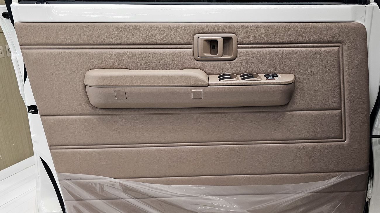 Toyota Land Cruiser 70